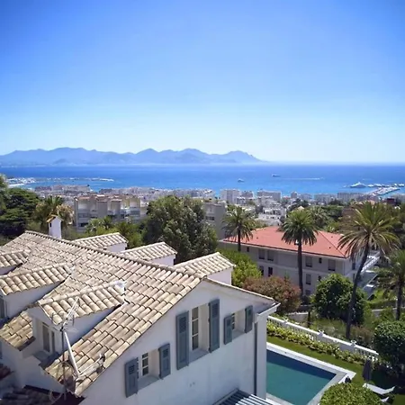 With Panoramic Sea Views And Heated Pool In La Californie Villa