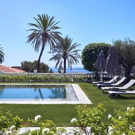Villa With Panoramic Sea Views And Heated Pool In La Californie Cannes