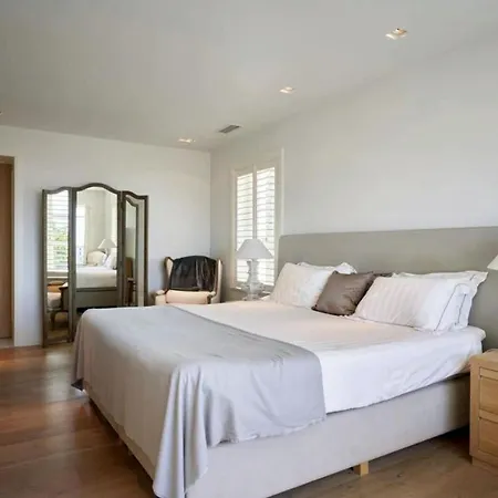 With Panoramic Sea Views And Heated Pool In La Californie Villa *